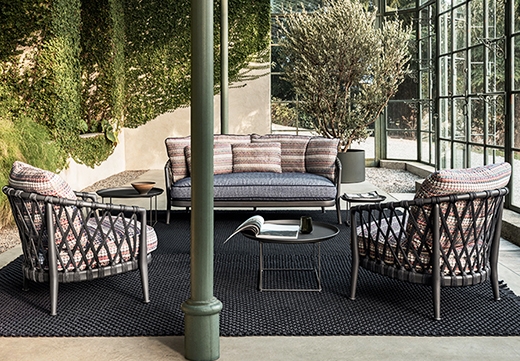 I nuovi divani outdoor Erica di B&B Italia