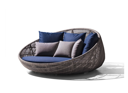 Canasta '13 round sofa